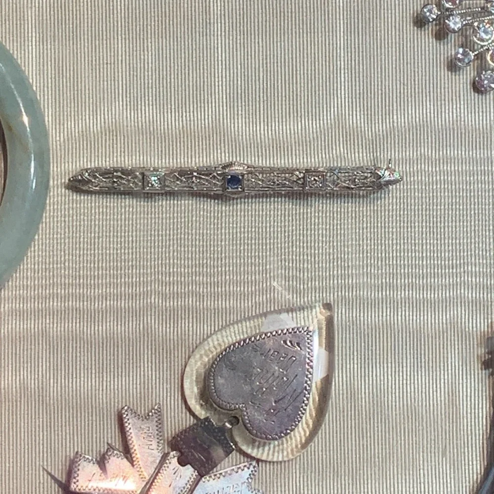 Edwardian Art Deco Antique 14K White Gold Bar Pin with Sapphire and Diamonds - Picture 4 of 7